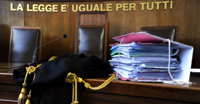 Processo “firme false”. Si torna in aula il 2 maggio