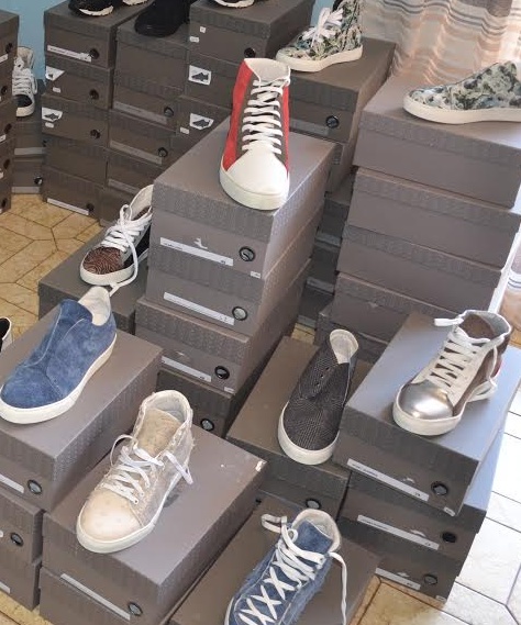 Ricettatori di scarpe rubate: la Procura precisa
