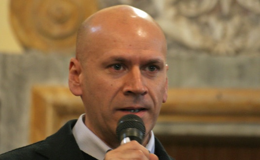 Rifiuti, i 5 stelle: “La Regione boccia il Piano di Bonifica”