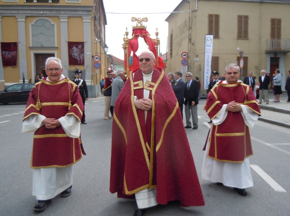 Cena in compagnia, musica e danza alla patronale di Asigliano