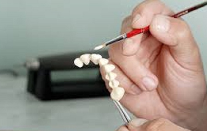 Falso dentista e pure evasore per oltre 3 milioni