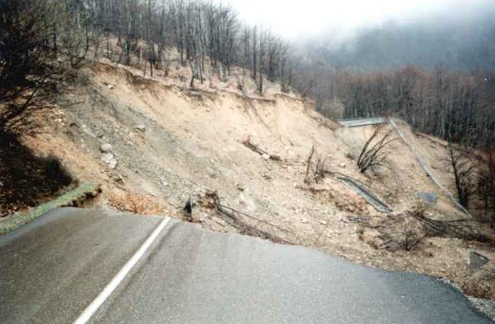 Il 93% dei comuni a rischio frane-alluvioni