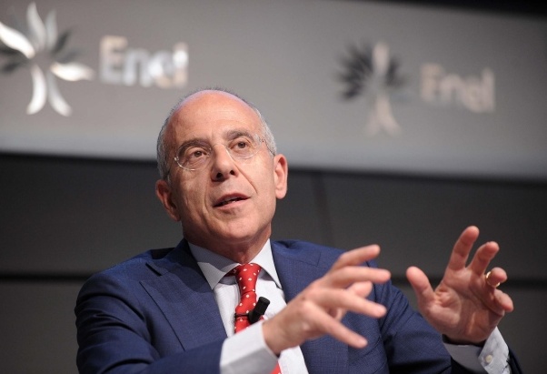 Il terrorismo aziendale dell’Ad di Enel