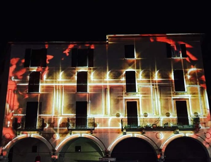Il video mapping colorerà piazza Cavour