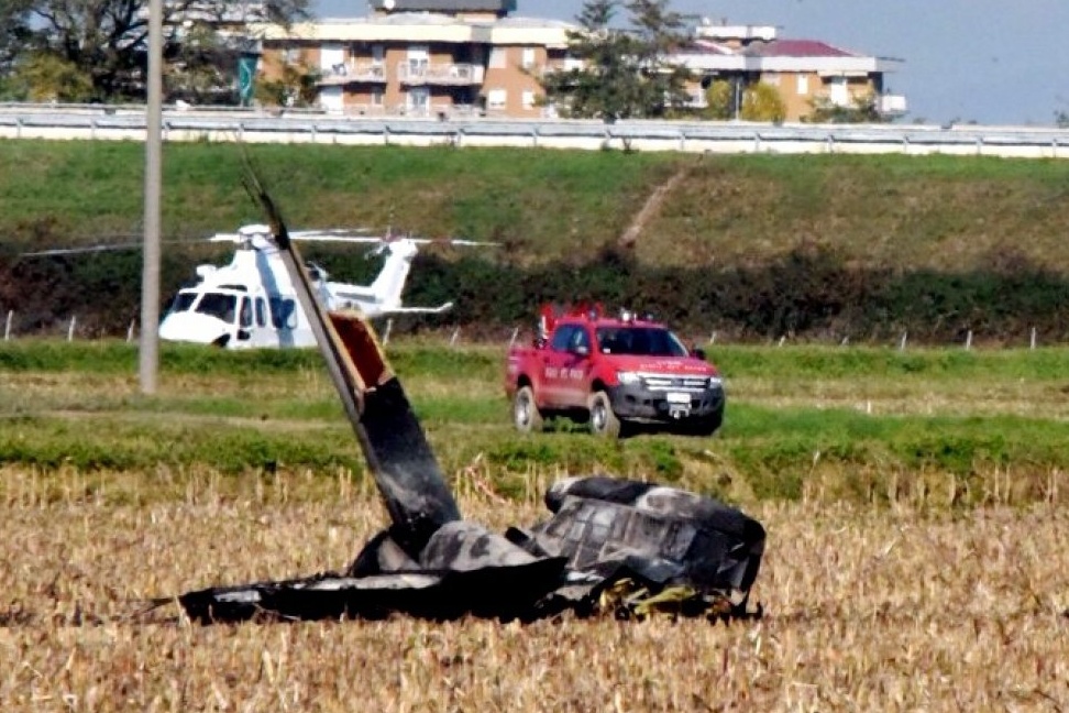 Sequestrato dalla Procura di Vercelli l’aereo precipitato a Santhià: carenze progettuali