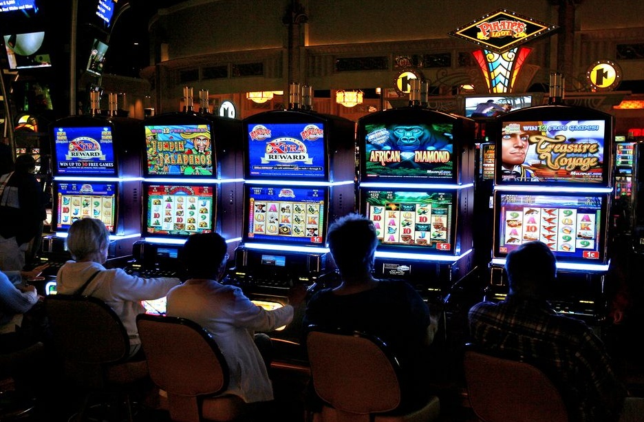 Lavoratori slot disperati l’appello di Astro