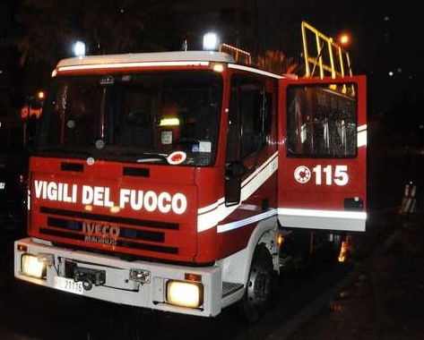 Auto tampona trattore: muore una ragazza