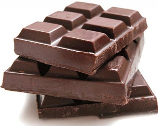 Cioccolatini e dolcetti: il "dolce" bottino di una rapina non convenzionale