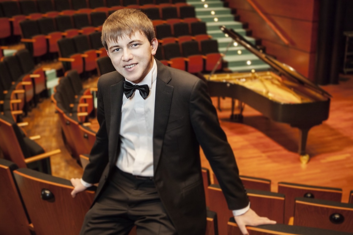 Il giovane pianista Filippo Gorini in concerto al Borgogna