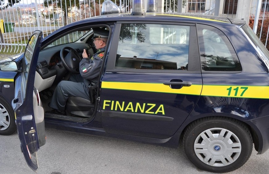 Sequestrato centro commerciale per evasione