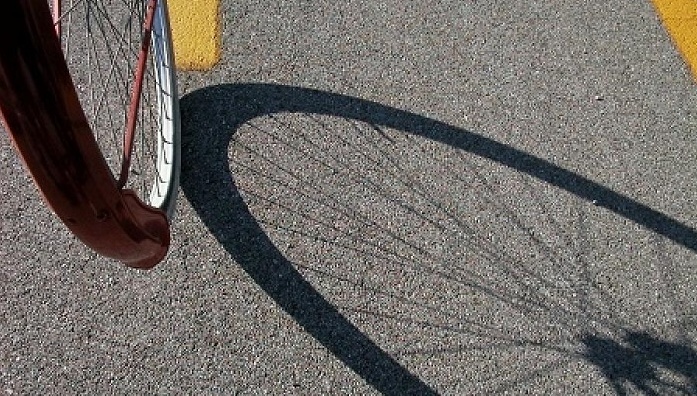 Un party ecologico… Ma non autorizzato: bloccato il ritrovo di duecento giovani in bici
