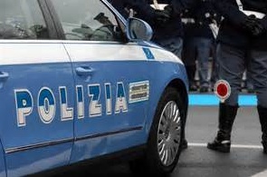 Condannato nel 2011 dal Tribunale di Vercelli era latitante. Arrestato all'aeroporto di Catania