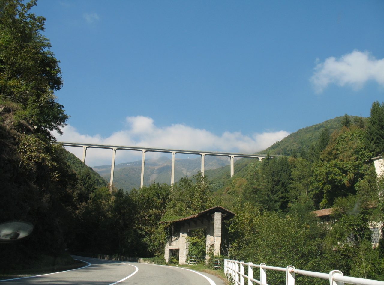 E’ di Borgosesia l’uomo suicida ieri al Ponte della Pistolesa