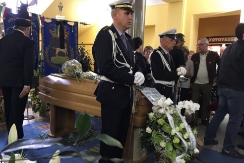 Il Comune di Borgosesia ringrazia i presenti al funerale di Buonanno