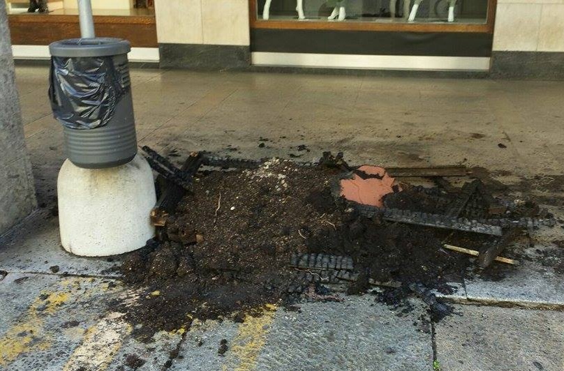 VERCELLI: fiamme notturne in pieno centro