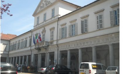 I sindacati: "Il Comune ignora la sofferenza dei suoi lavoratori"