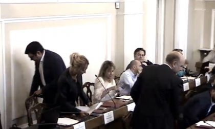 POLITICA: "Basta essere presi in giro da questa Giunta". SiAmo Vercelli esce dall'aula....