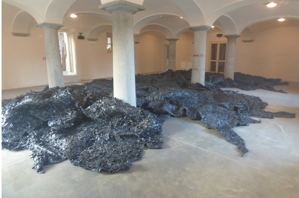 ARTE: Carla Crosio e il silenzio dell’ombra