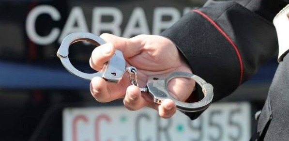 CRONACA: strozzava una donna fermato dai Carabinieri