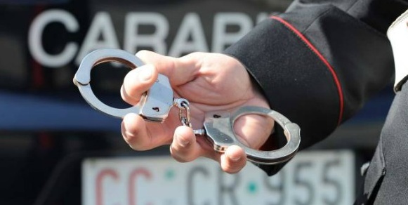 DROGA: Arrestato un pusher 19enne a Vercelli