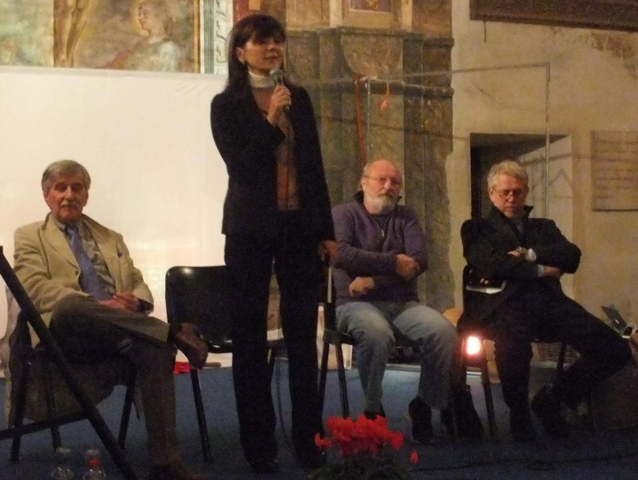 Una piazza dedicata alle otto ore in risaia
