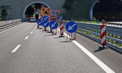 CRONACA; Nonna al volante centra cantiere sulla A26