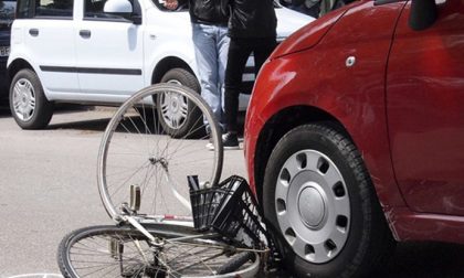 CRONACA: anziano ciclista investito in piazza Mazzini
