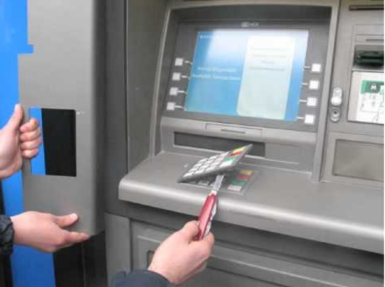 CRONACA: presa la banda dei Bancomat