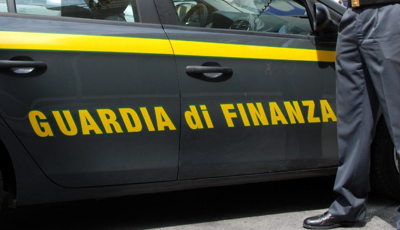EVADE 7 MILIONI: nei guai concessionario auto