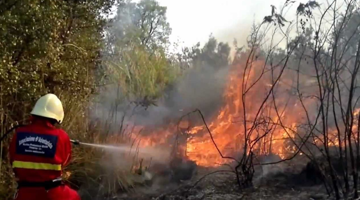 ALTISSIMO RISCHIO DI INCENDI BOSCHIVI