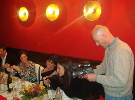 Arriva anche a Vercelli la cena degli sconosciuti