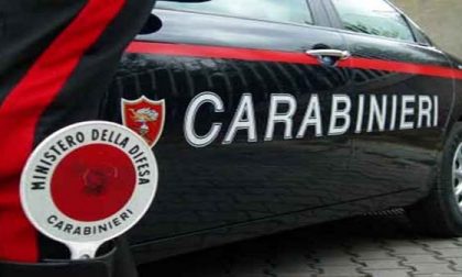 BIELLESE: Aggredisce i Carabinieri con un'ascia