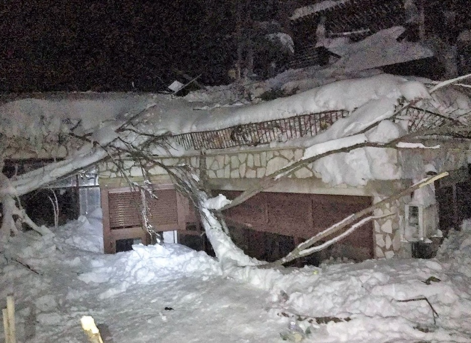 VALANGA: Grazie anche ai piemontesi trovate sei persone vive