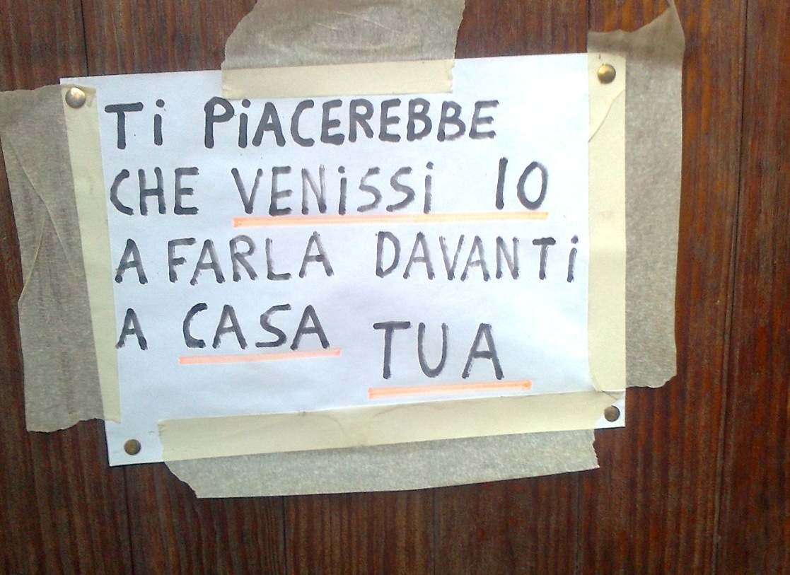 VERCELLI: “quella è una porta, non un vespasiano”