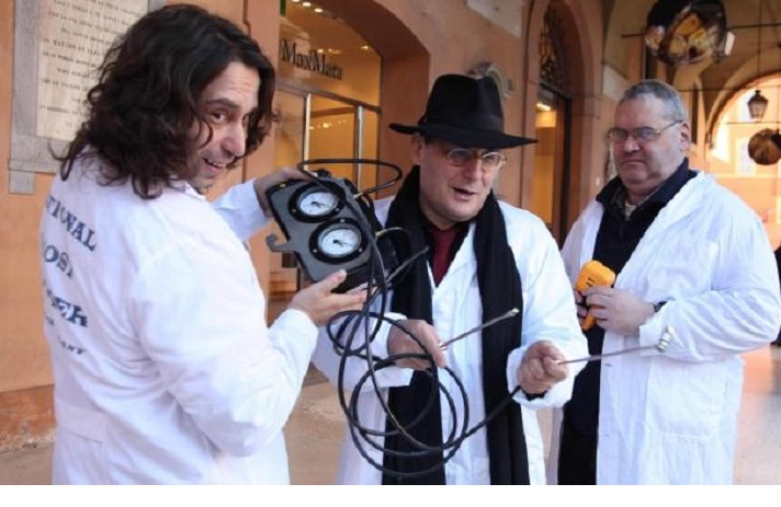 VERCELLI: Caccia al fantasma in piazza Cavour