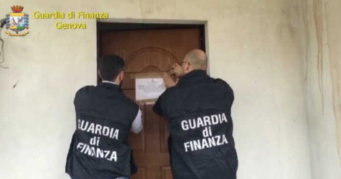 CRONACA: la Gdf sequestra 9 milioni a nomadi. Interessato anche il campo di Vercelli