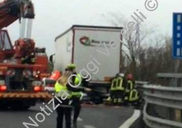 CRONACA: un ferito grave in un incidente in tangenziale