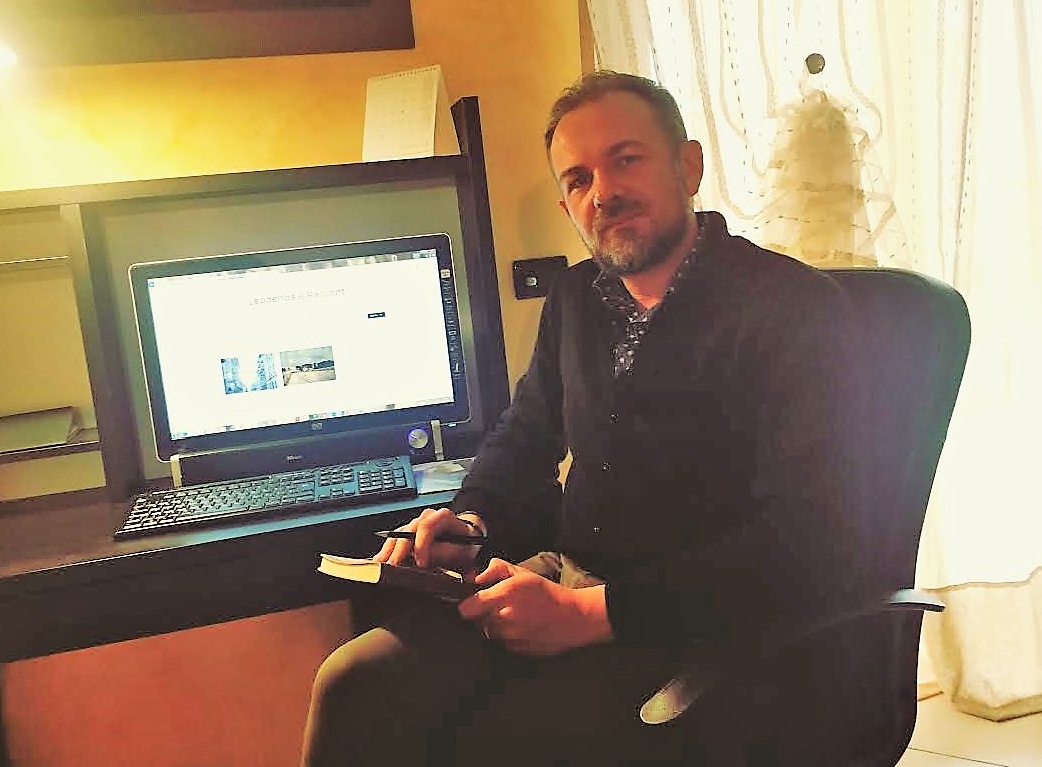 Leggende e racconti: un vercellese spopola sul web