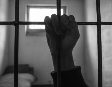 Suicidi, autolesionismo, risse: il dramma delle carceri italiane