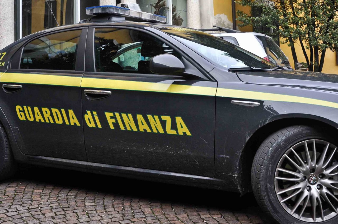 CRONACA: La truffatrice delle pentole aveva già colpito a Vercelli