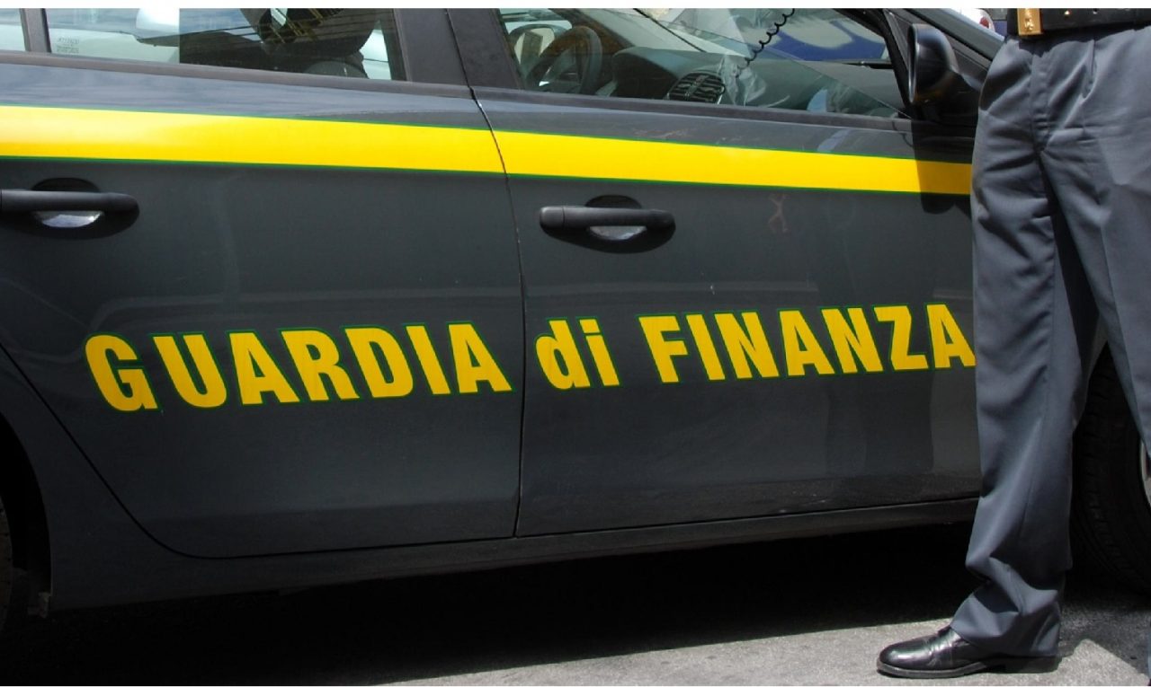 Evade 12 milioni con false fatture emesse dai morti…