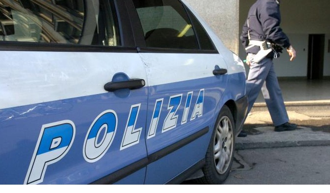 VERCELLI: Assurda rapina per 4 euro!