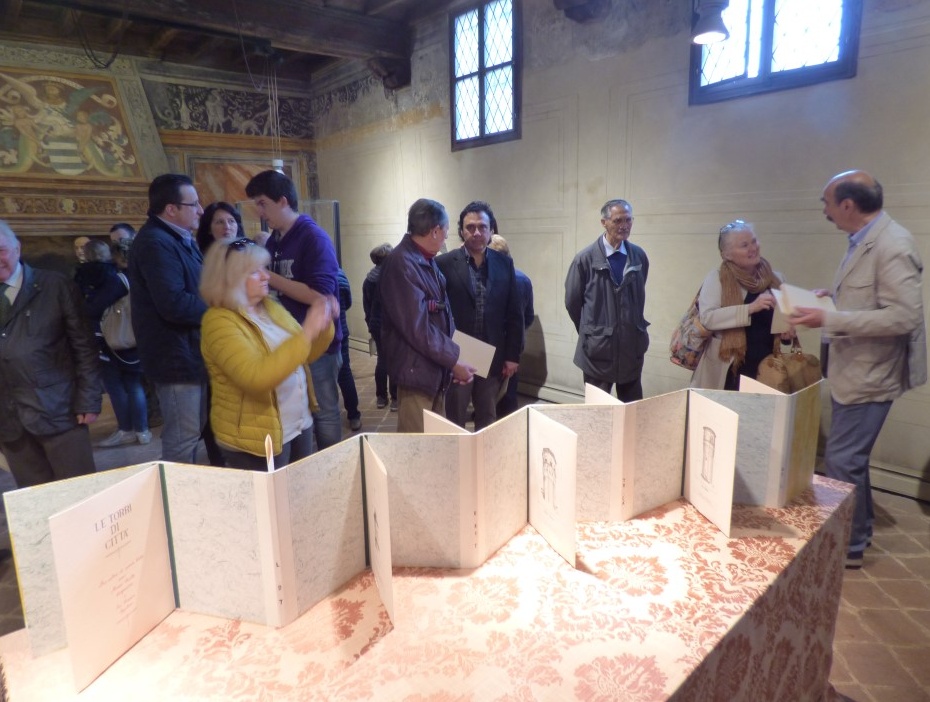 VERCELLI: Libro da record al museo Leone