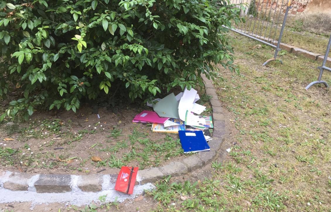 VERCELLI: bidet, quaderni e movida. Gli scemi colpiscono ancora…