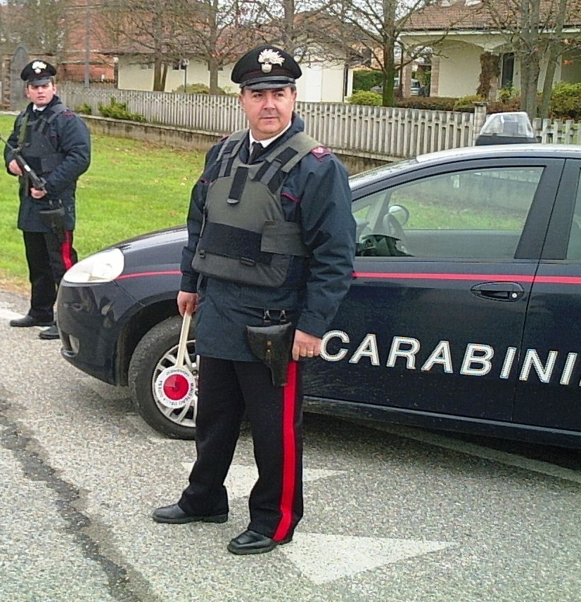 Scassinatori sorpresi dai carabinieri