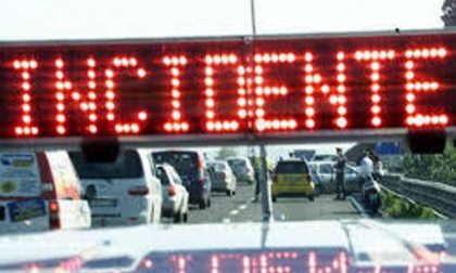 Grosso incidente Sulla A26 a Prarolo: più veicoli coinvolti