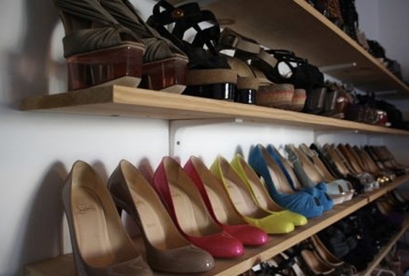 Rubano scarpe: tre arresti