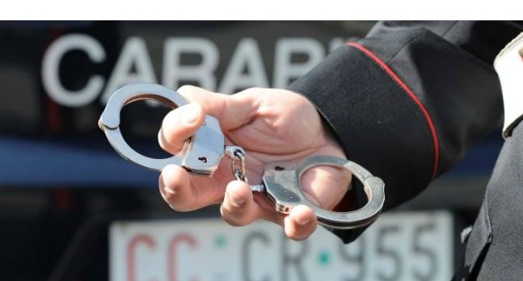 SANTHIA’: presi due pusher, sequestrati 700 gr di droga