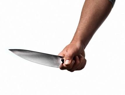 VERCELLI: Ancora gravissime le condizioni della donna accoltellata