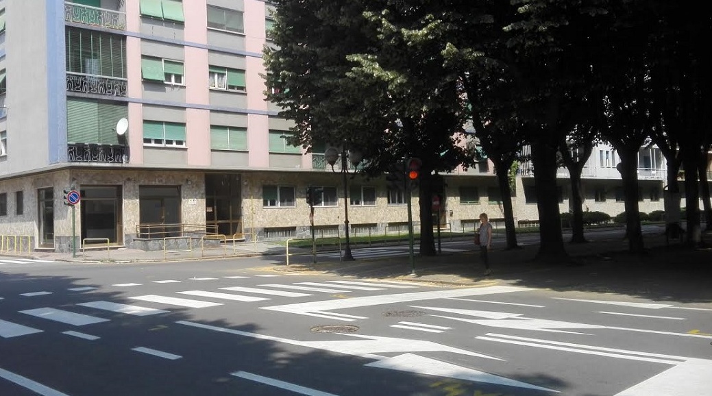 VERCELLI: Da 15 giorni incrocio in tilt in viale Rimembranza